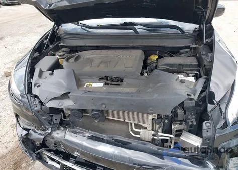 2017 Jeep Cherokee Limited 4X4 z USA, uszkodzony, nr VIN 1C4PJMDS4HD223760